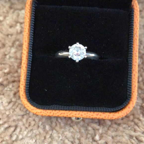 Sateur Diamant Ring - Picture 1 of 4